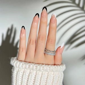 French Press On Nails Black And White V Shape Long Almond Artificial False Nails Glossy Elegant Manicure For Women