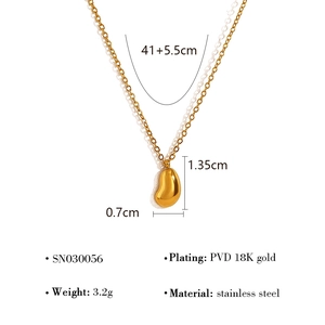 Detail showing 41+5.5cm stainless steel chain length and 1.35cm pod pendant size
