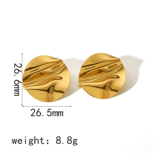 Detail view of 26.6mm gold stainless steel heart earrings with wrinkled texture