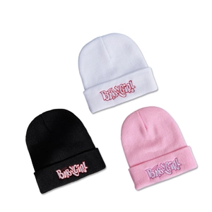Set di tre berretti in maglia BABY GIRL in nero bianco e rosa per il calore invernale