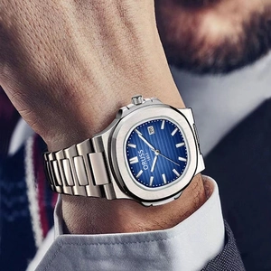ORUSS men's quartz watch with blue textured dial and stainless steel band on wrist