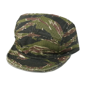 Casquette de camping à cinq panneaux en camouflage tigre avec tissu ripstop et visière