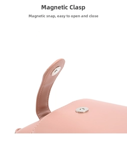 Dettaglio della borsa in pelle PU rosa con chiusura magnetica funzionale per facile accesso