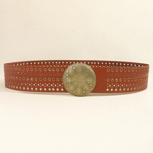 Brauner Boho-Gürtel aus PU-Leder mit floraler Bronzeschnalle und Metallösen-Detail