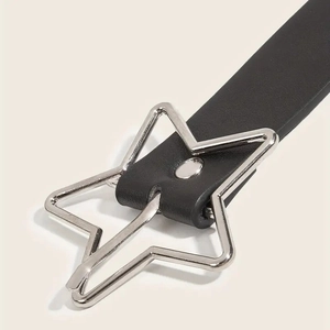 Ceinture punk en cuir noir avec boucle étoile argentée et détails de rivets