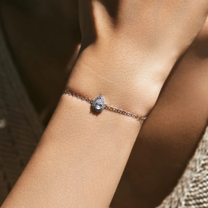 Bracelet élégant en argent sterling S925 avec pendentif en zircon goutte d'eau