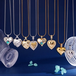 Heart Pendant Necklace Copper Plated Gold Micro Pave Zircon Mother Of Artificial Pearl Inlay Snake Chain Fashion Jewelry For Women