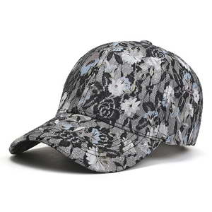 Casquette de baseball en dentelle noire pour femme avec motif floral et bord incurvé