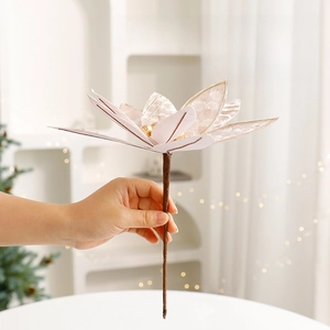 Handheld 25cm champagne Christmas flower decoration with gold beads and glitter edges