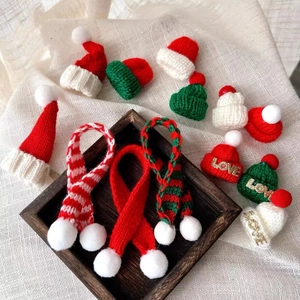 Mini Christmas Knitting Hats And Scarves Tiny Woolen Doll Accessories For DIY Crafts Holiday Party Decor Festive Ornaments