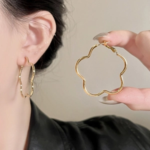 Women's Creative Geometric Flower Hoop Earrings Minimalist Metal 925 Sterling Silver Post High-End Lightweight Fashion Jewelry Gold Silver Red