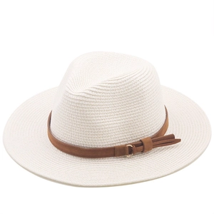 Chapeau de soleil minimaliste en paille blanche pour femmes avec ruban à glands marron