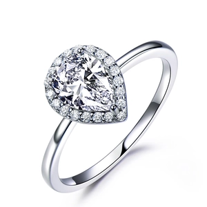 Ring aus 925er Silber mit birnenförmigem Morganit und funkelndem Diamantkranz