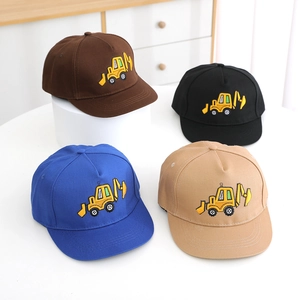 Detailed embroidery of yellow excavators on colorful cotton kids' hip-hop baseball caps