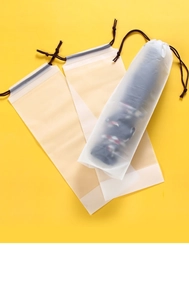 Makro-Detail wasserfester, matter Aufbewahrungsbeutel mit Kordelzug für Klappschirme