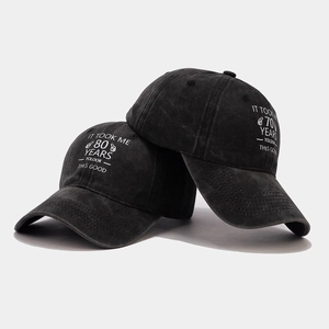 Lot de deux casquettes en coton noir délavé vintage avec imprimé texte 70 et 80 ans