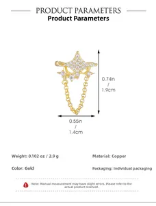 Detailansicht der goldenen Stern-Ohrklemme mit Zirkonia-Inlay und Kettenlängenmaßen