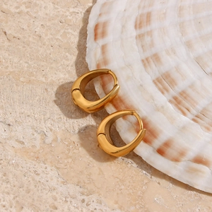 Fashion Minimalist Stainless Steel Pear Shaped Earrings For Women 18K Gold Plated Teardrop Huggie Earrings Elegant Jewelry