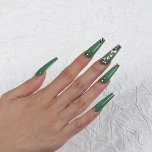 Long Coffin Press On Nails Glossy Dark Green Luxury Rhinestone Alloy Rivet Ballerina Fake Nails Full Cover For Women