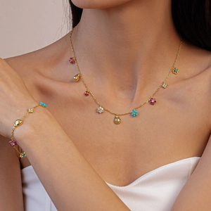 Flower Ladybug Pendant Necklace Copper Zircon Rhinestone Colorful Enamel Jewelry For Women Fashion