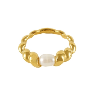 Vintage 18k gold plated stainless steel ring featuring a twisted band and natural pearl