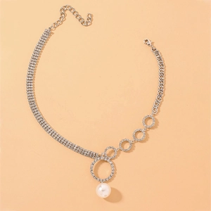 Elegant Asymmetrical Artificial Pearl Clavicle Necklace Luxury Full Rhinestone Geometric Circles Alloy Choker For Women Party