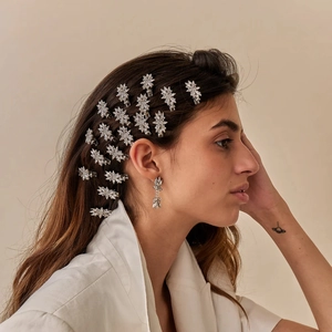 Elegant silver star hair clips and fringe earrings set with sparkling rhinestones for women
