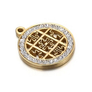 Pendentif rond doré en zircon avec motif grille ajourée et cristaux étincelants