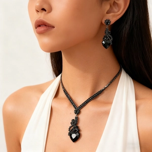 Ensemble bijoux rétro collier pendentif cœur et fleurs avec diamants pour femme