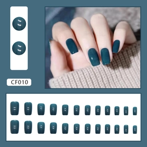 Diep oceaanblauw vierkante kunstnagels set met 24 glanzende nagels in diverse maten