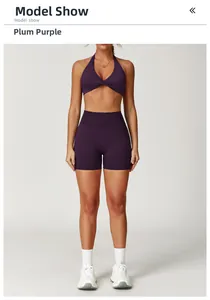 Zweiteiliges Yoga-Set in Pflaumenviolett mit überkreuztem Neckholder-BH und High-Waist-Shorts