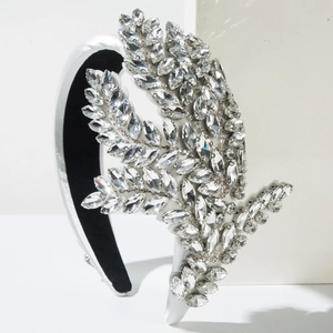 Gepolstertes Satin-Stirnband in Weiß mit luxuriösem Kristallblatt-Design und Rutschschutz