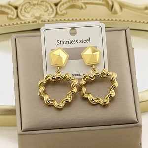 Retro geometric hollow heart earrings in gold stainless steel with wavy pleated texture