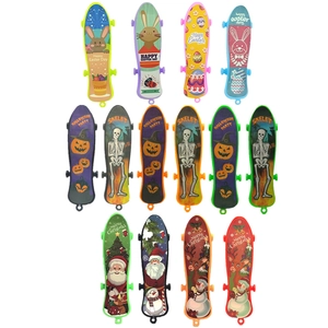 Mini Finger Skateboards Plastic Novelty Desktop Game Toys Christmas Halloween Easter Creative Party Favors Fidget
