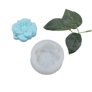 Blue flower resin pendant with silicone mold for DIY jewelry and cake decoration