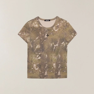 Detail of the cross star embroidery on a vintage camo slim fit athletic sports t-shirt