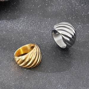Bague Large Croissant Pour Hommes Acier Inoxydable Rétro Français Texture Spirale Torsadée Anneau Mode Vintage