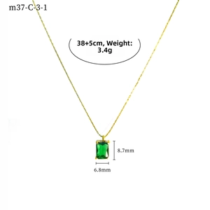 Detail view of emerald green zircon pendant necklace with 38+5cm length and 3.4g weight