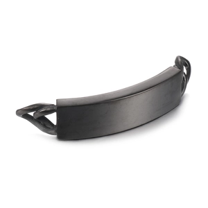 Bracciale minimalista in acciaio inossidabile nero con barra curva e design a catena ritorta