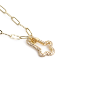 Collana con ciondolo a quadrifoglio dorato con zirconi e catena a maglia paperclip