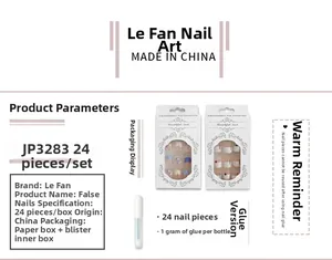 Détail du set de faux ongles 3D avec nœuds roses, 24 pièces sous emballage