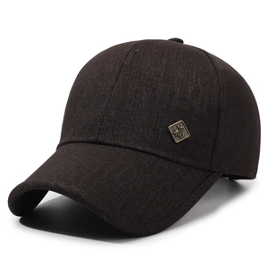 Casquette de baseball classique en sergé marron avec badge bronze et caractère Fu