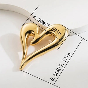 Polished gold heart brooch measurements showing 4.3cm width and 5.5cm height