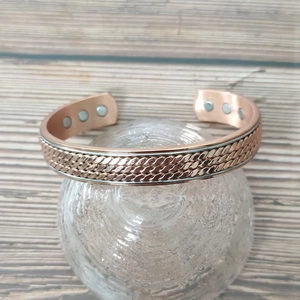 Twisted red copper magnetic therapy bracelet for health and improved blood circulation
