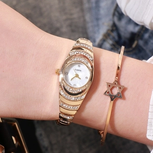 Elegant Women Rhinestone Quartz Watch With Star Bracelet Set Alloy Metal Band Analog Wristwatch Casual Jewelry Jewelry Gift