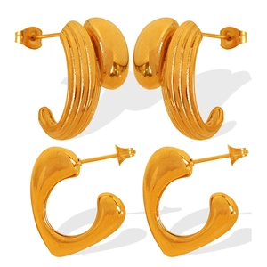 French style gold heart shaped and double hoop C-shaped earrings set for women