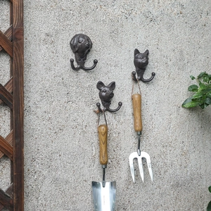 Retro Wandhaken aus Gusseisen mit Tierköpfen für Hund, Schwein und Katze in Garten und Haus