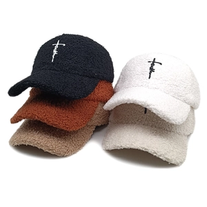 Casquette De Baseball En Laine D'agneau Hiver Chaud Polaire Teddy Faith Croix Broderie Chapeau Réglable Femmes