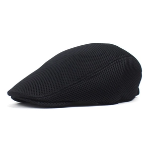 Classic black mesh beret for summer, breathable flat cap for outdoor sun protection