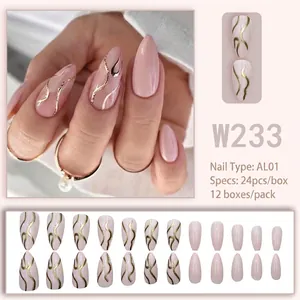 Unghie finte a mandorla nude con glitter e linee dorate, set da 24 pezzi modello W233